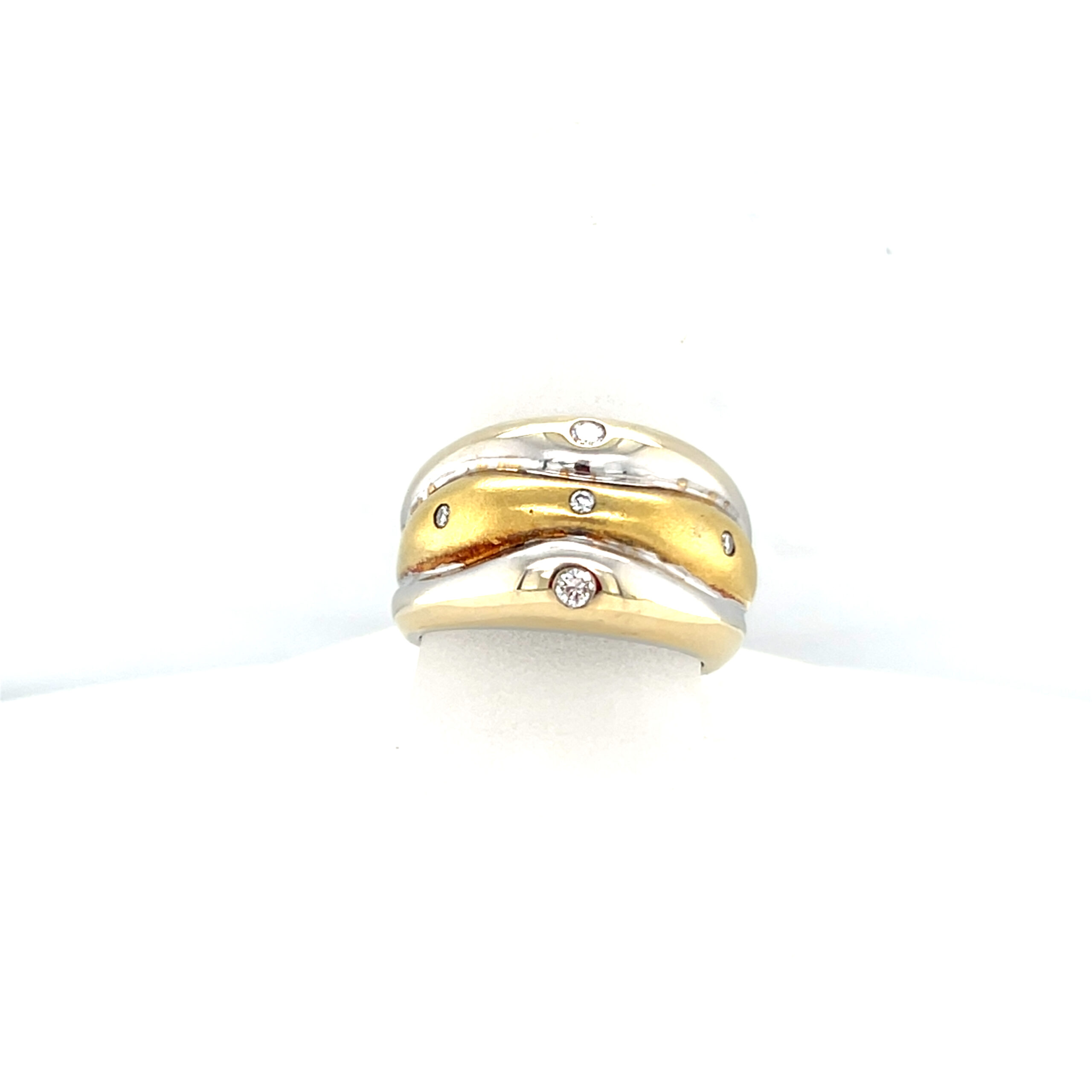 18K 2 Tone Diamond Ring